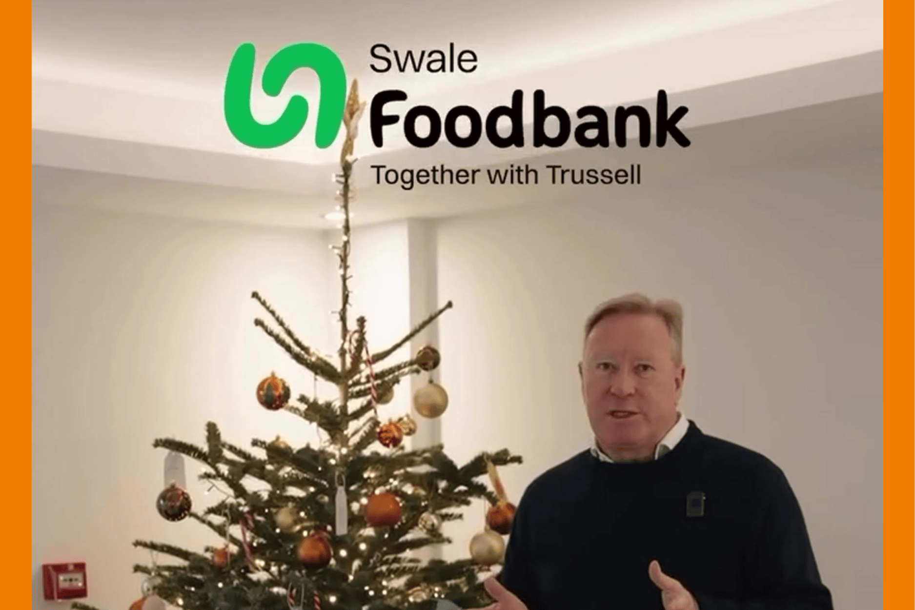 2025 december quealy foodbank christmas tree Dee