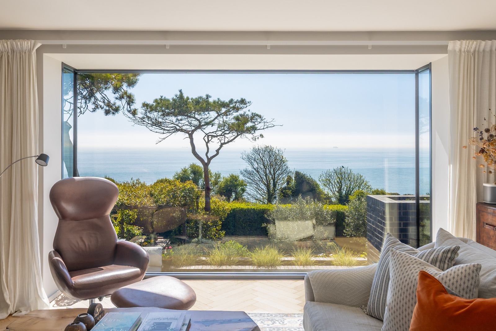 2025 june quealy and co dream property of the month in st margarets bay in kent 10
