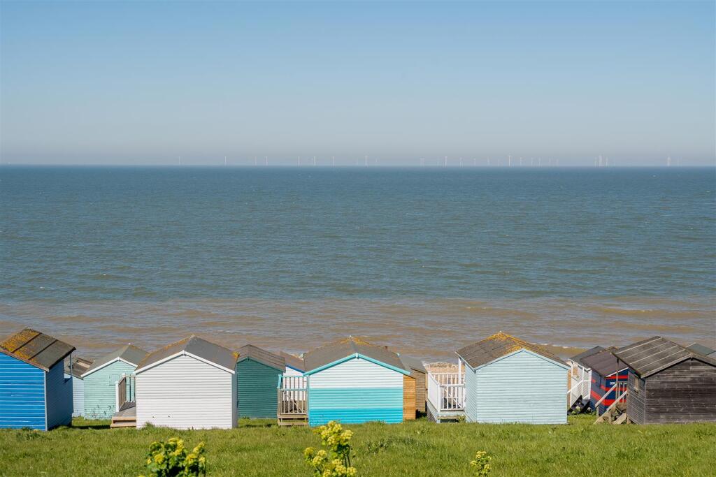 2026 MAY QUEALY MARINE PARADE TANKERTON 3