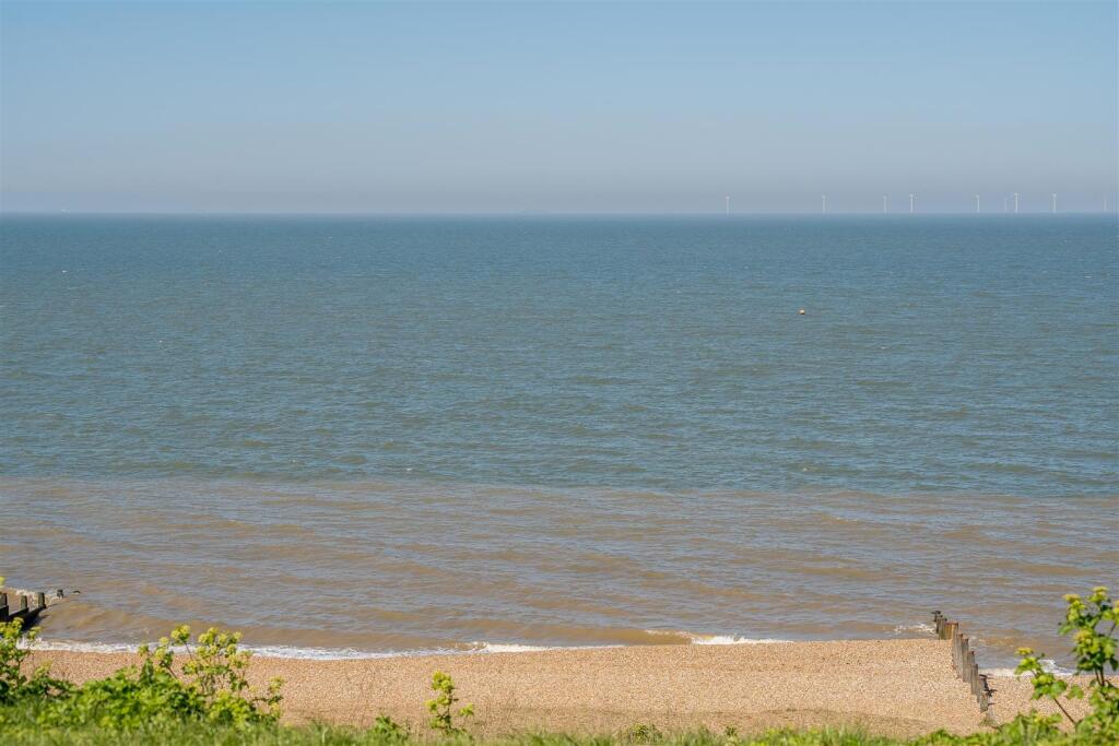 2026 MAY QUEALY MARINE PARADE TANKERTON 5