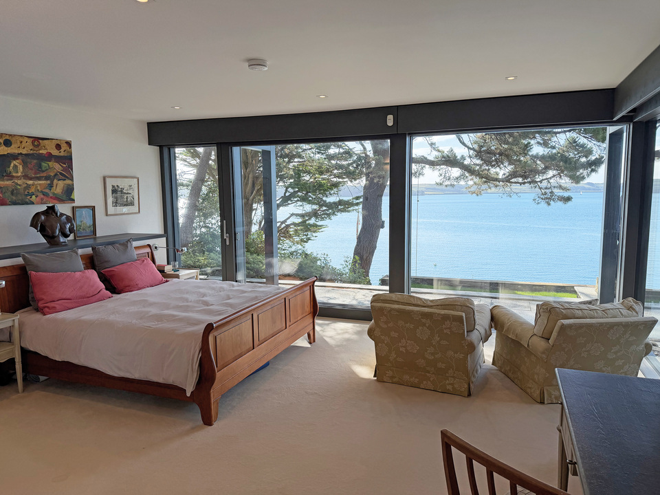 2026 june quealy a holiday home to dream about in cornwall 11