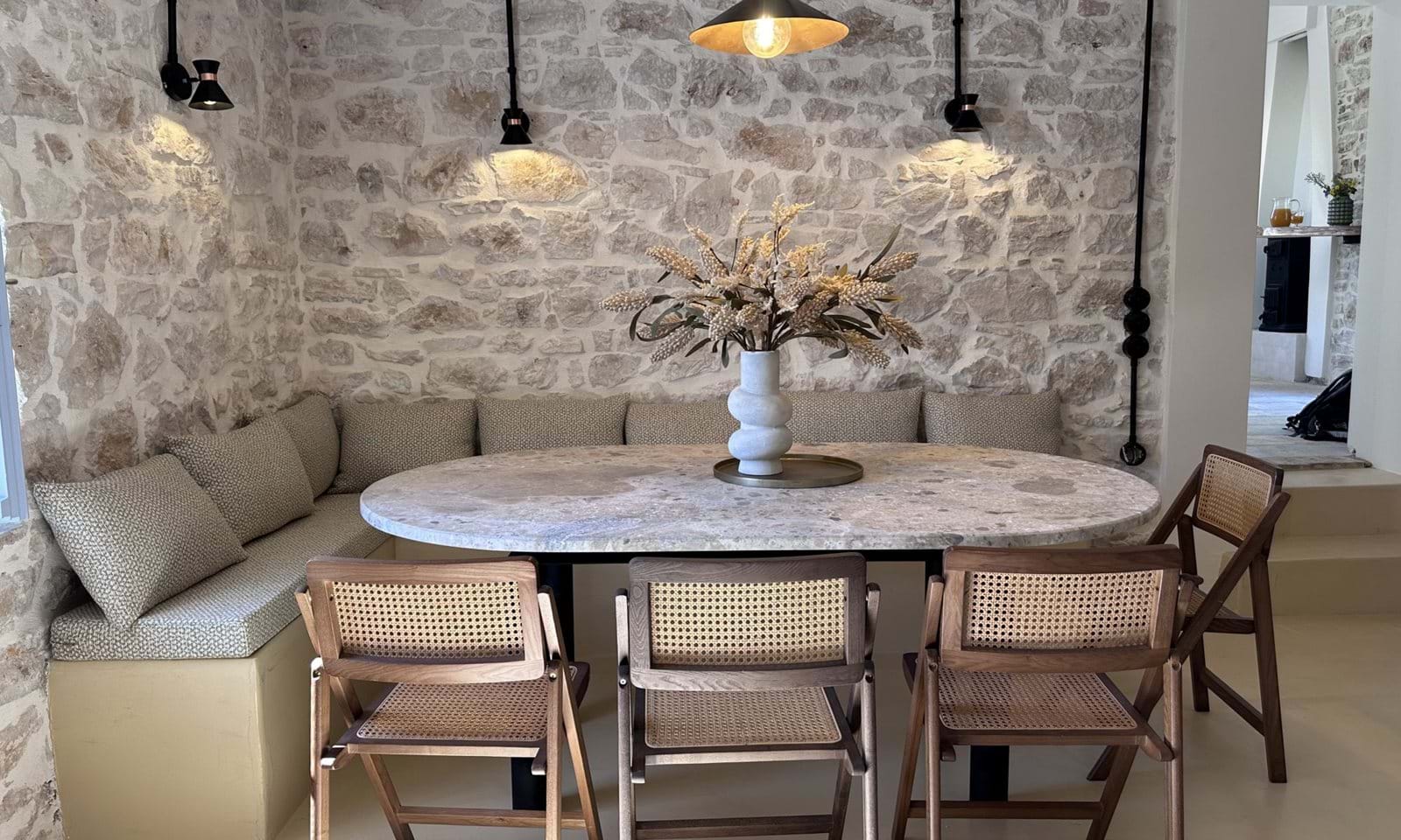 ALAMANDA 5 DINING AREA