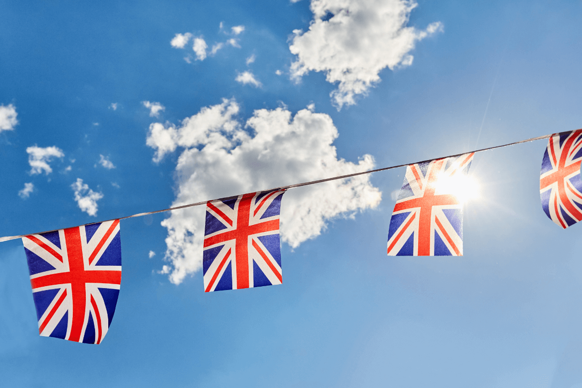 May 2023 quealy sittingbourne coronation events sunny bunting